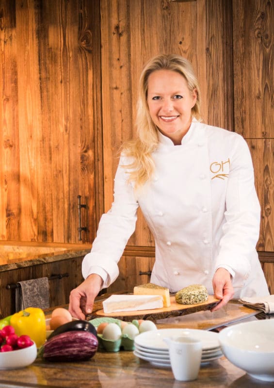 Barbara Reinisch, Chefköchin von Golden Hill, in ihrer Küchenuniform.